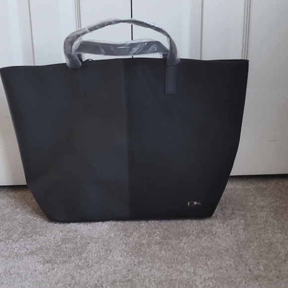Dana Karan Cashmere Mist Collection Tote - Picture 4 of 10